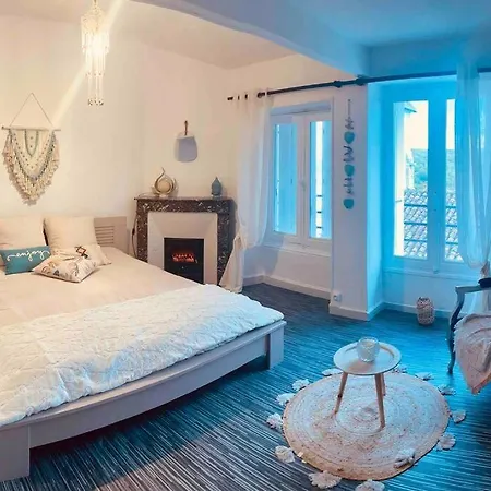 Holiday home La Maison Du Chateau Chauvigny